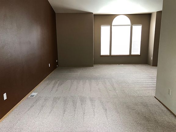 5th image of 17115 117th Avenue Ct E