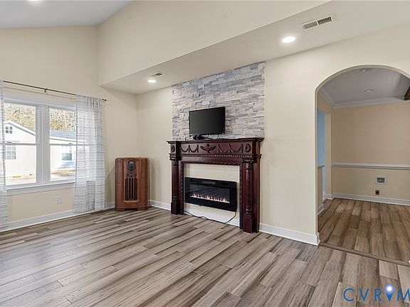 5th image of 8059 Varina Rd