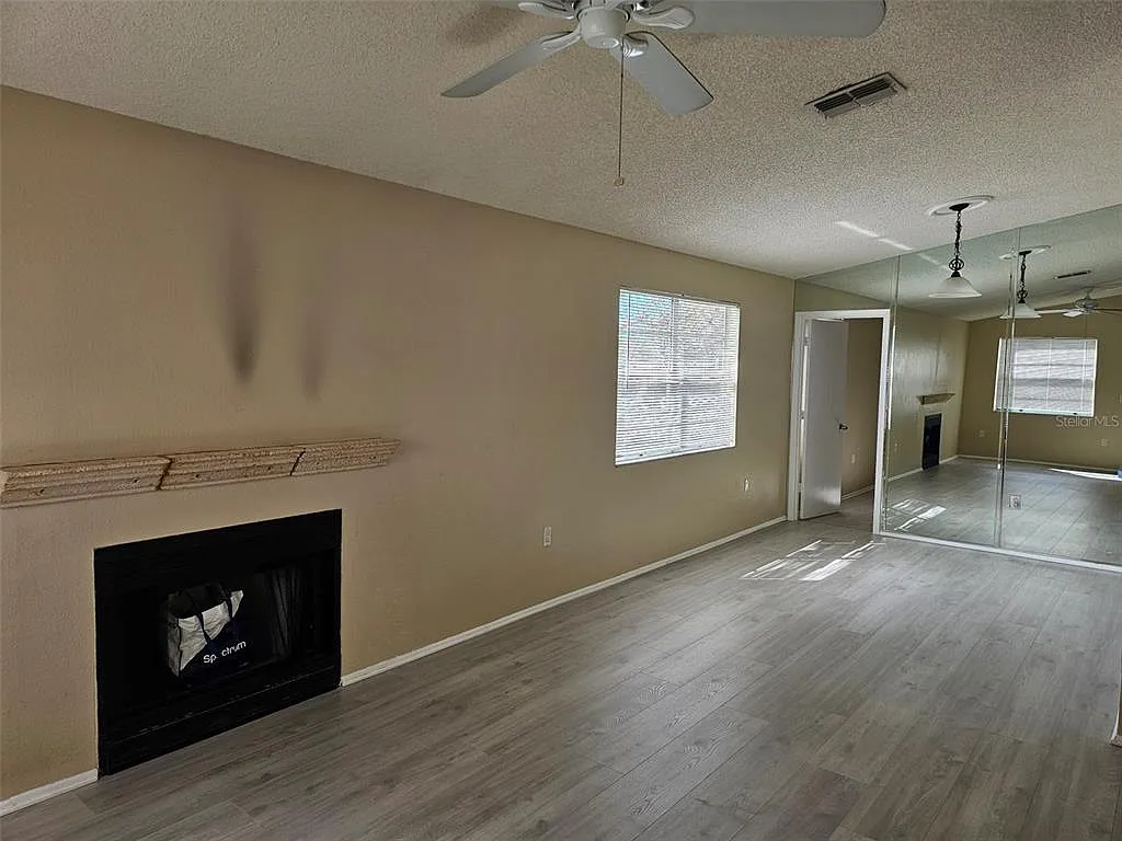 Building Photo - 3851 W 59th Ave #3851