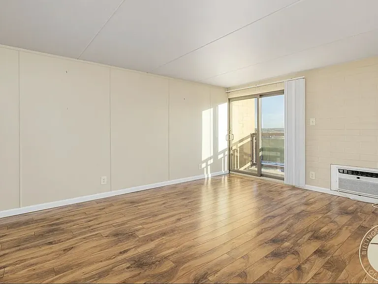 300 N 25th St #401 — Photo 7