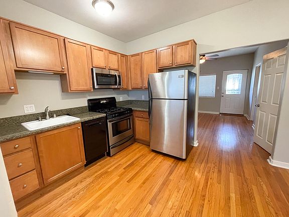 4th image of 2514 Union St