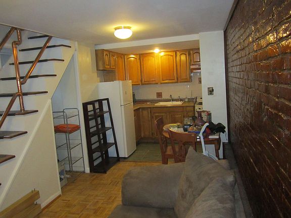 4th image of 22 Claver Pl #3