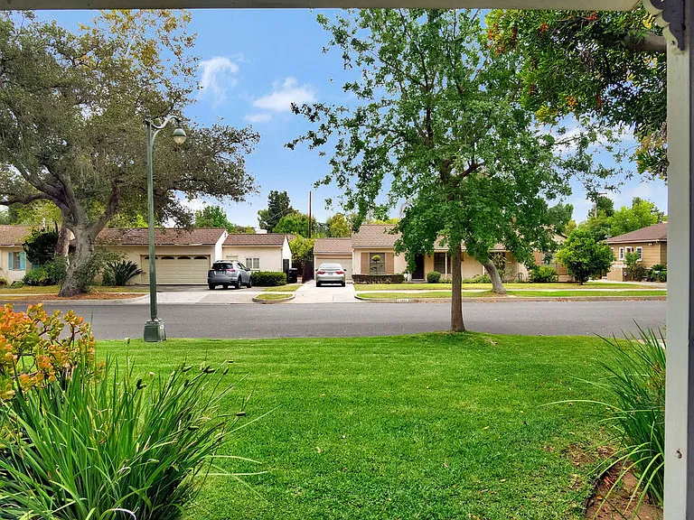 2545 Sycamore Dr — Photo 45