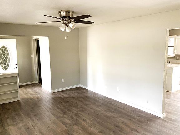 4th image of 516 Louise St