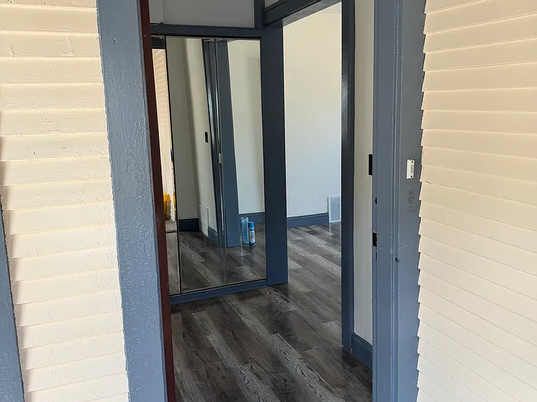 302 Cory Ave #2 — Photo 3