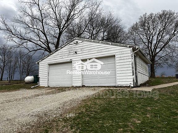 2nd image of 3287 Cumming Rd