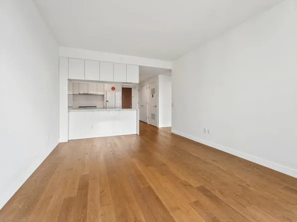 99 Hudson Street image 15 of 35