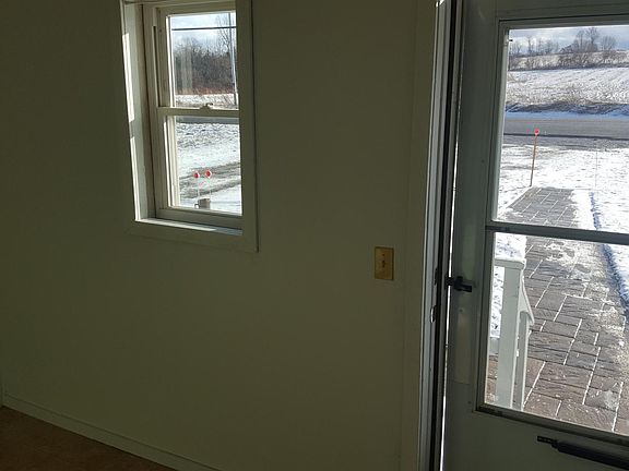 Front Enclosed Porch / Mudroom