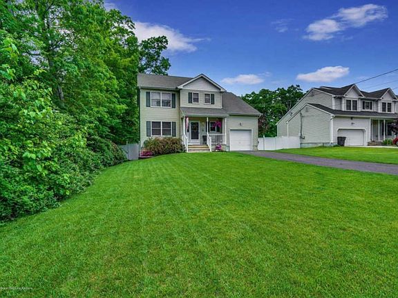2nd image of 1726 Mohawk Dr
