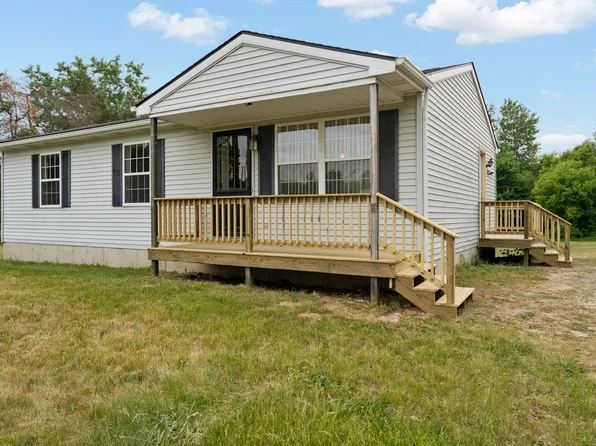 9775 W Allen Rd, Fowlerville, MI 48836