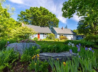 261 Duncaster Rd, Bloomfield, CT 06002