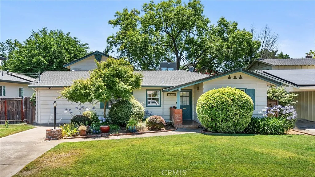 1673 Hooker Oak Ave photo 1