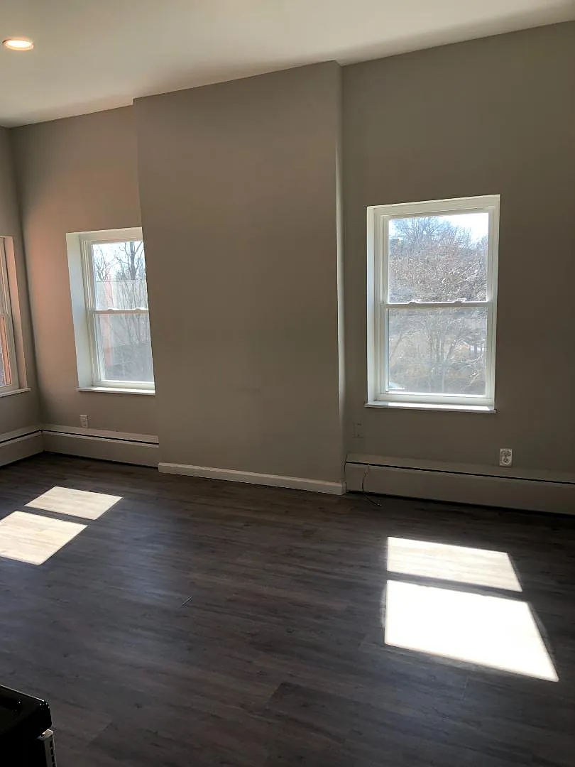 Unit Photo - 2232 Saint James Ave #258