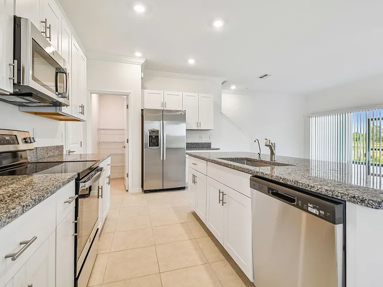 8938 Gallantree Pl — Photo 3