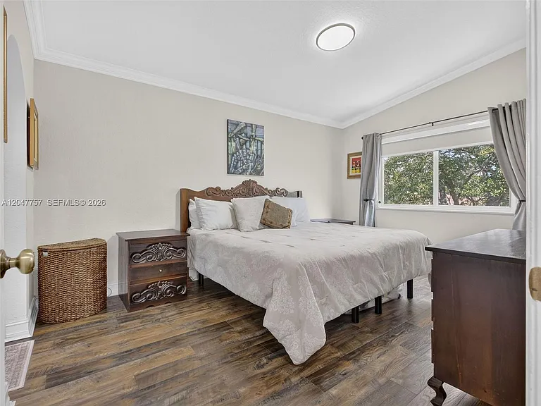 18843 SW 26th St — Photo 29
