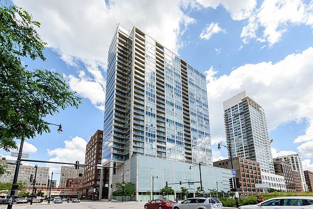 1st image of 611 S Wells St APT 2502
