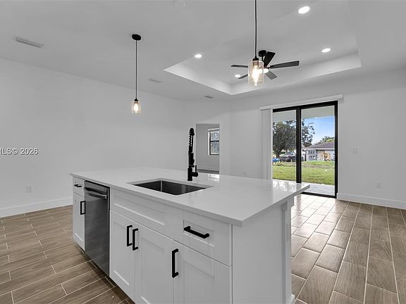 5th image of 330 Gordon Ave S #330