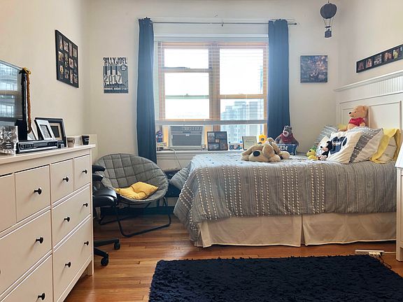 2nd image of 8 Garrison St APT 704