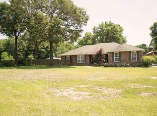 6103 Oglesby Rd, Milton, FL 32570