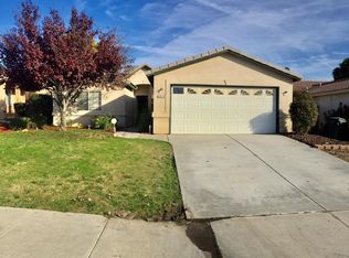 2910 Meadow Ridge Ave, Bakersfield, CA 93308