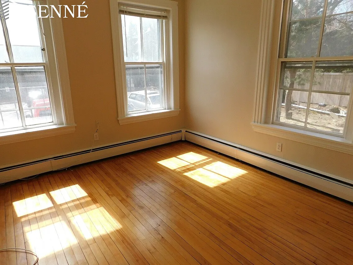1 bed, 1.0 bath, 708 sqft, $2,600 — Photo 2
