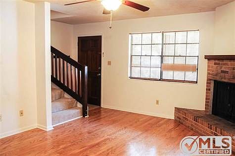 2nd image of 2427 Ramblewood Ct