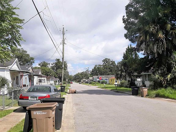 4th image of 1213 N 6th Ave