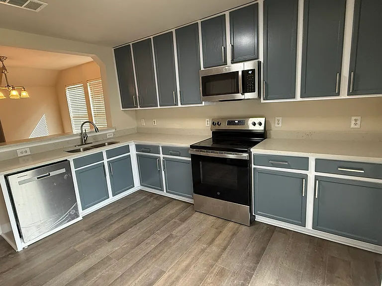 1608 Anise Dr — Photo 3