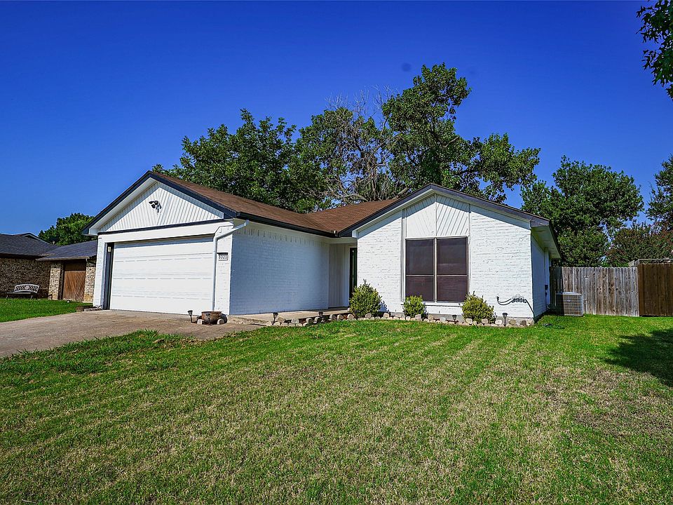 1st image of 8021 Pebblebrook Dr