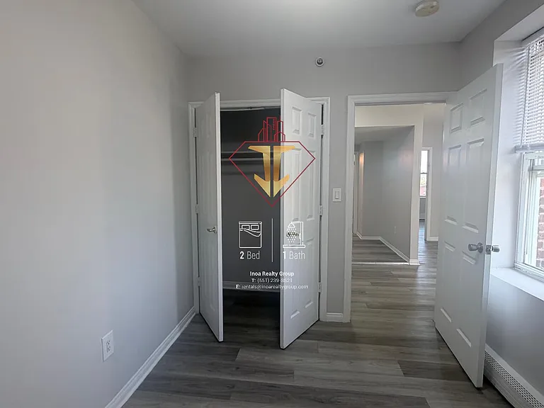 21-22 Emory St #404A — Photo 8