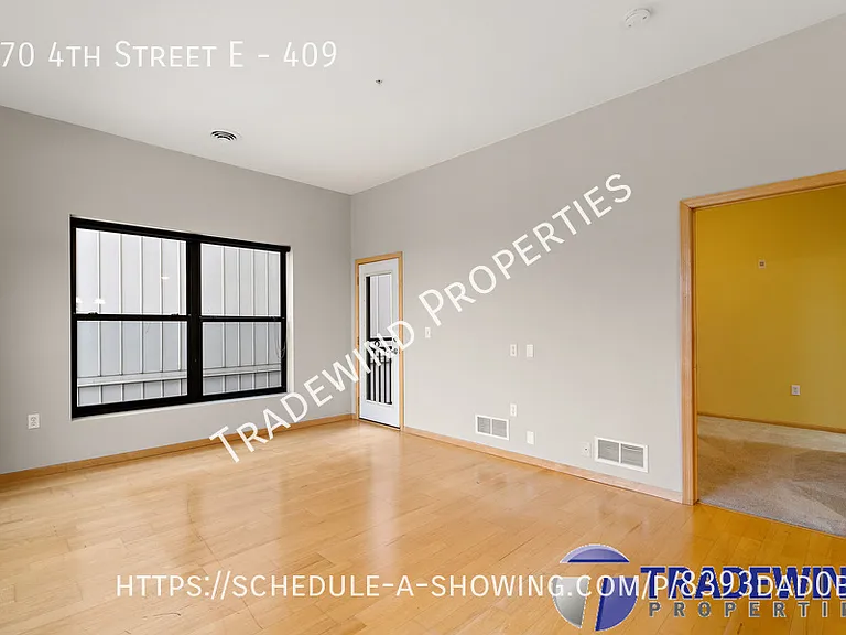 270 4th St E #409 — Photo 10