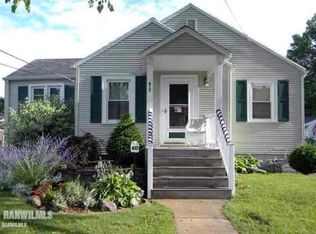 617 W Homer St, Freeport, IL 61032