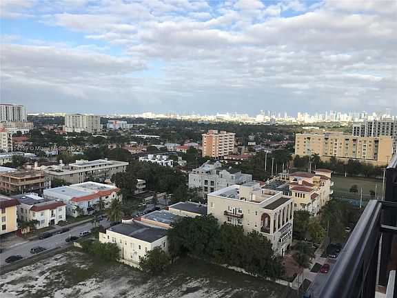 4th image of 1607 Ponce De Leon Blvd APT 14E