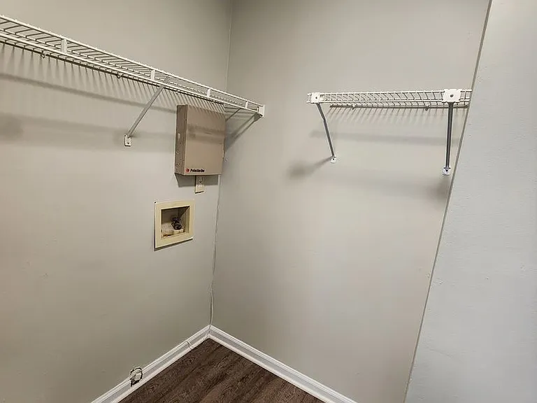 6360 Windsor Gate Ln — Photo 11