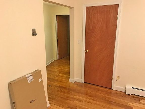 Living room/hallway