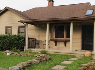 212 Woodmont Rd, Johnstown, PA 15905