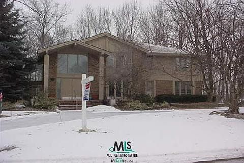 1st image of 4036 Fox Lake Dr W