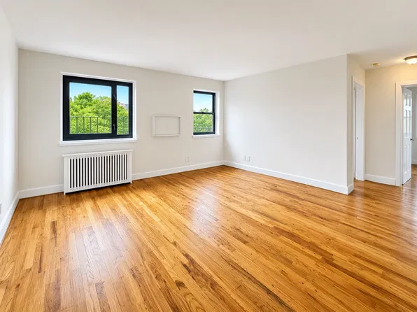 (undisclosed Address), Bayside, NY 11361