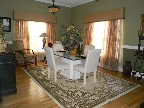 3rd image of 438 E Dorton Blvd