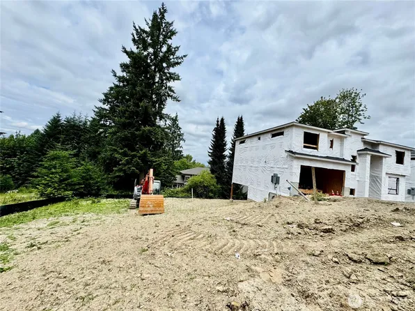 16160 SE 45th Street, Bellevue, WA 98006