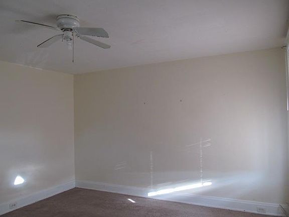 5th image of 5617 Prosser Ave