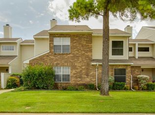 712 Woodbend Dr, Lewisville, TX 75067