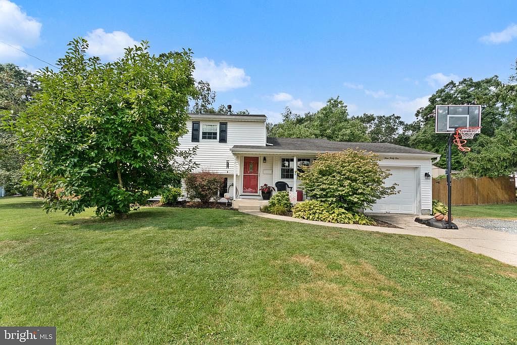 941 Lois Dr, Williamstown, NJ 08094 | Zillow