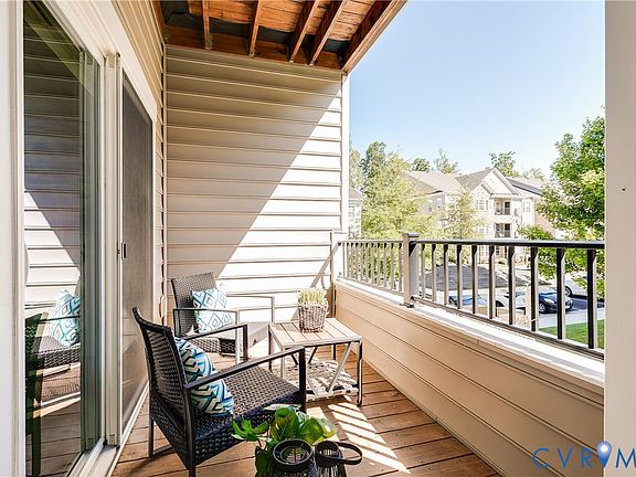 3rd image of 1201 Westwood Village Ln Unit 202