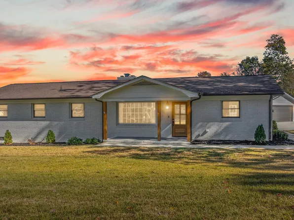 824 Cumberland Dr, Greer, SC 29651