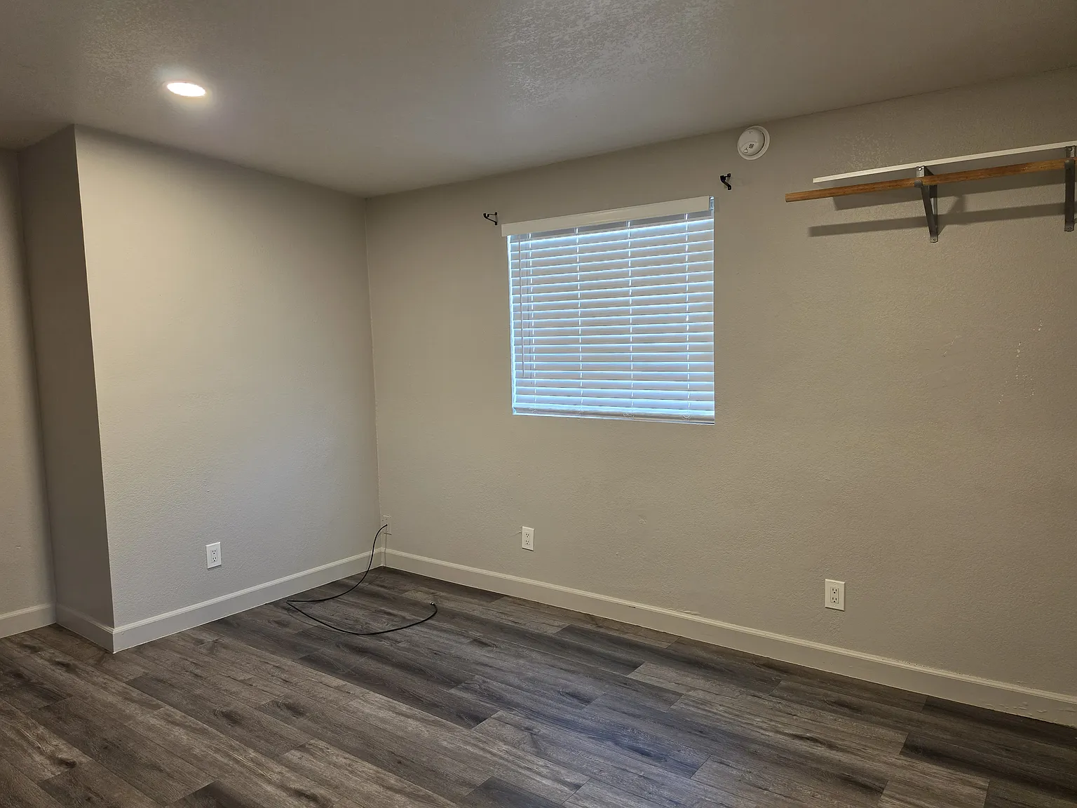 Studio, 240 sqft, $900 — Photo 3