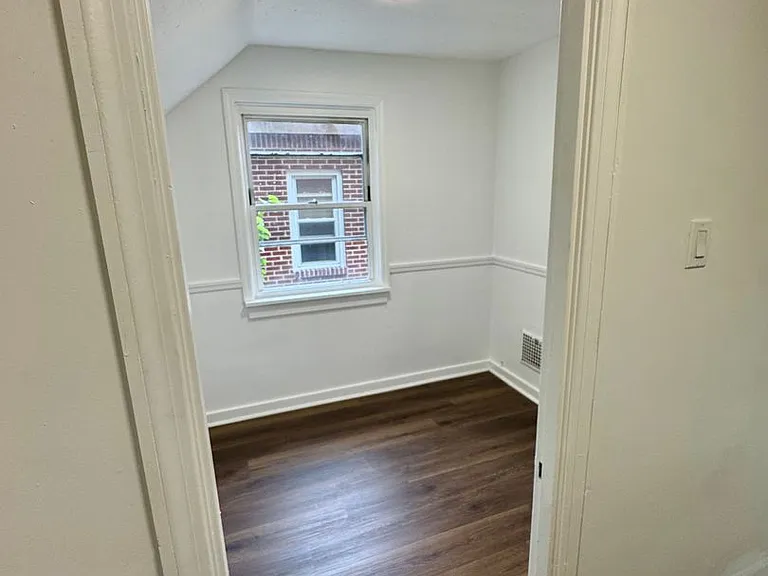 2432 Starkamp St — Photo 38