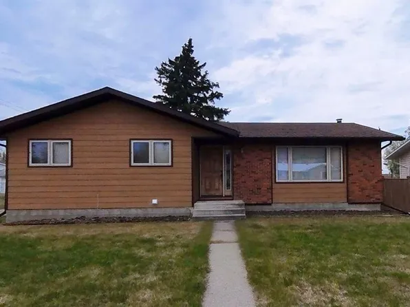 5411 N 51st Ave, Rocky Mountain House, AB T4T 1E8