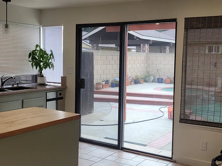 17924 Redwood Ave — Photo 7