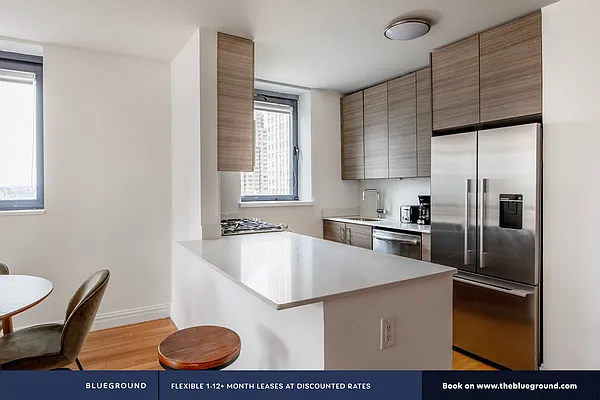 Rented by The Blueground | media 9